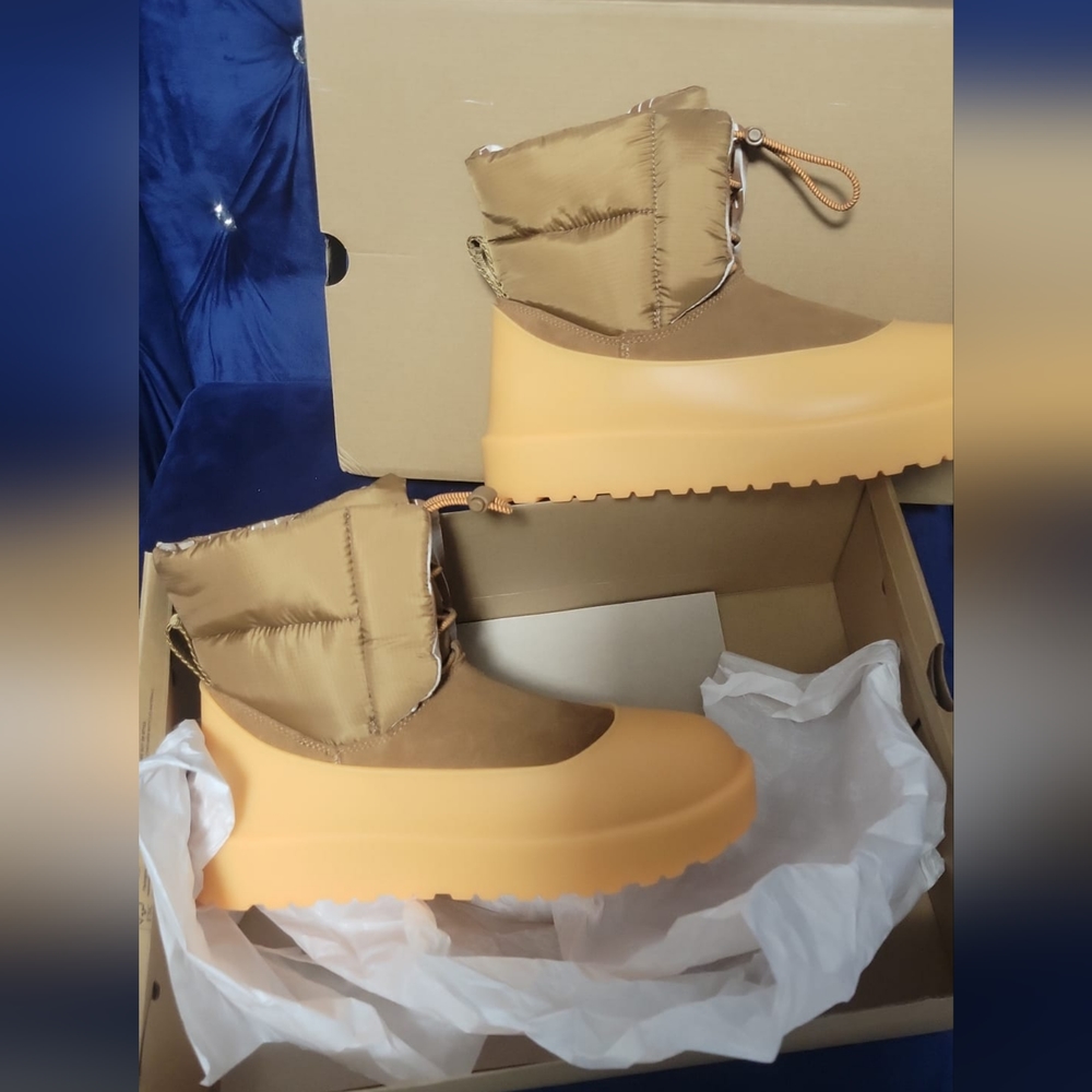 Ugg classic mini lace up